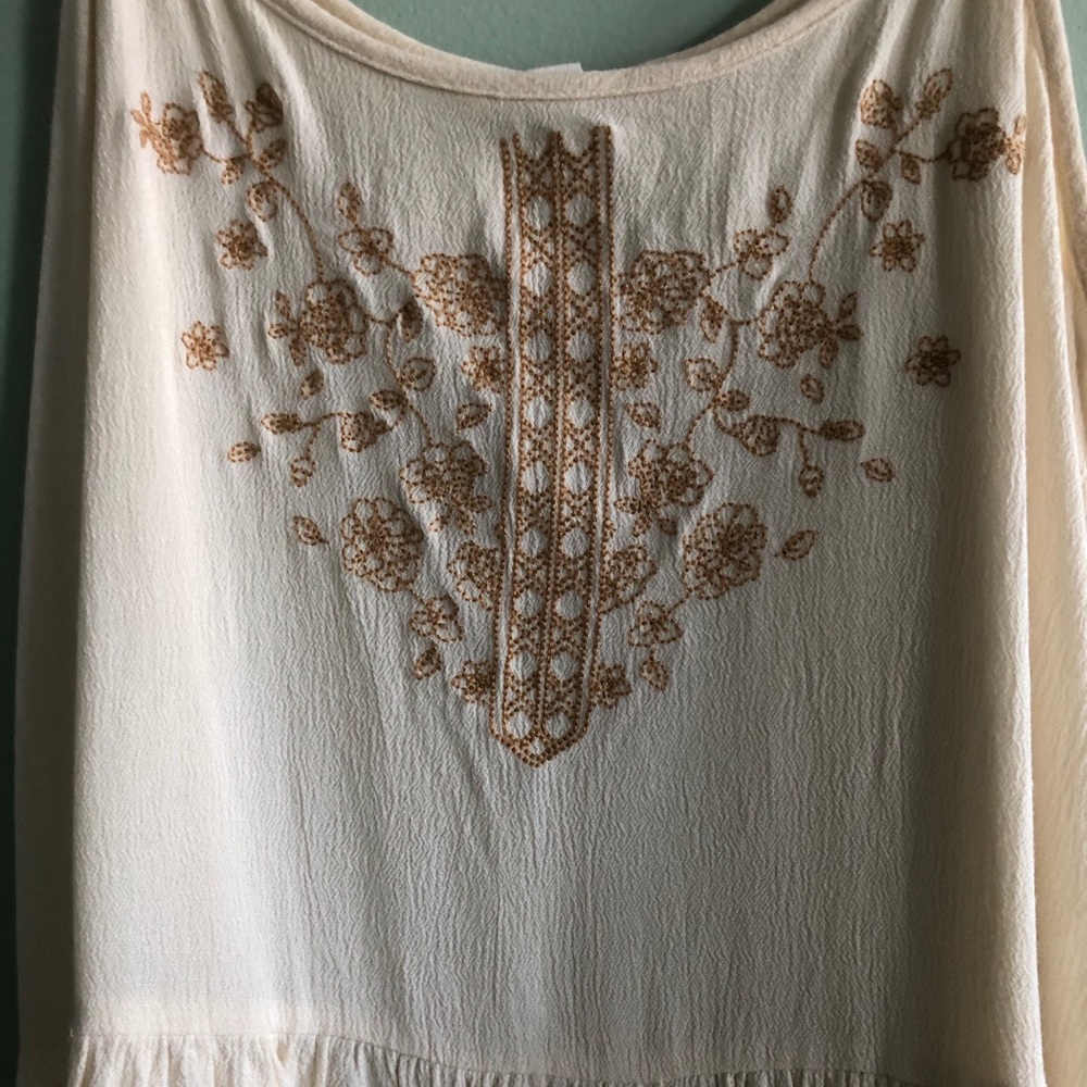 Embroidered blouse